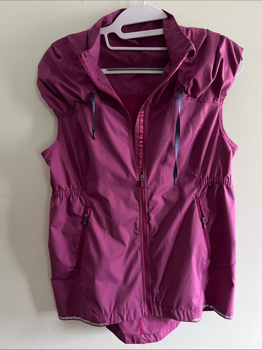 Lululemon Pink/Plum Hooded Running Vest - Size 8 (18" Pit-to-Pit)